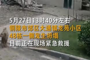 有点强？！28岁沃特金斯26场轰14球10助，目前英超唯一两双球员